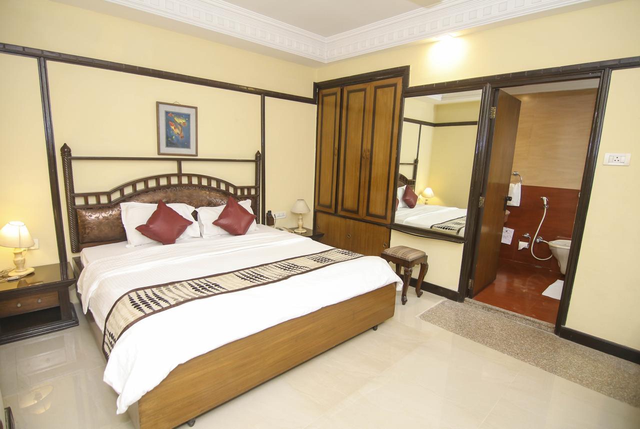 Lytton Hotel Calcutta Buitenkant foto